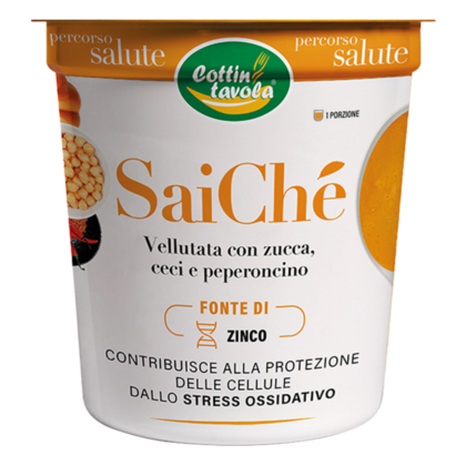 Vellutata con zucca, ceci e peperoncino